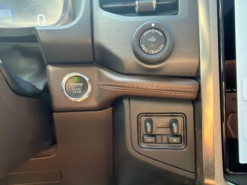 Used 2023 Ford Expedition Max King Ranch AWD/4WD image 23