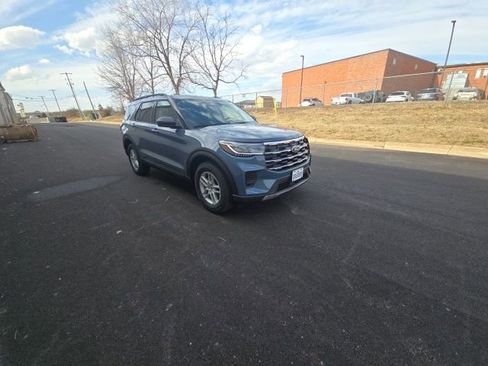 New 2026 Ford Explorer Active image 7
