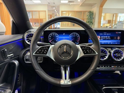 Certified 2025 Mercedes-Benz CLA 250 image 8