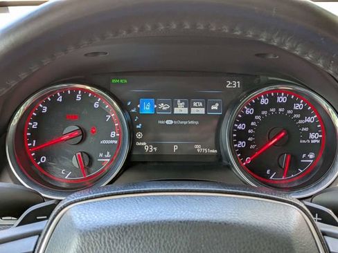 Used 2020 Toyota Camry XSE FWD image 33