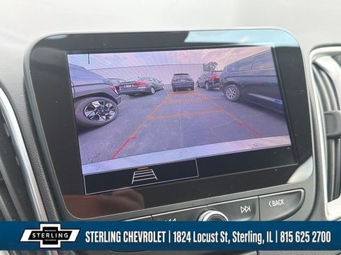Used 2025 Chevrolet Malibu LT FWD image 22