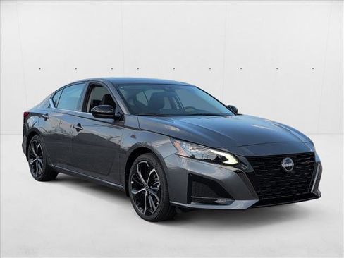 New 2025 Nissan Altima 2.5 SR w/ SR Premium Package image 3