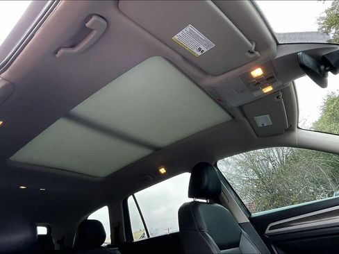 Used 2018 Volkswagen Atlas SEL image 13