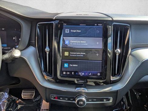 Used 2022 Volvo XC60 B5 R-Design w/ Advanced Package image 15