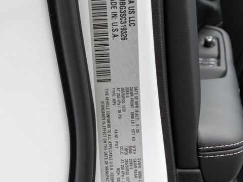 New 2025 Jeep Grand Cherokee Limited w/ Black Appearance Package image 35