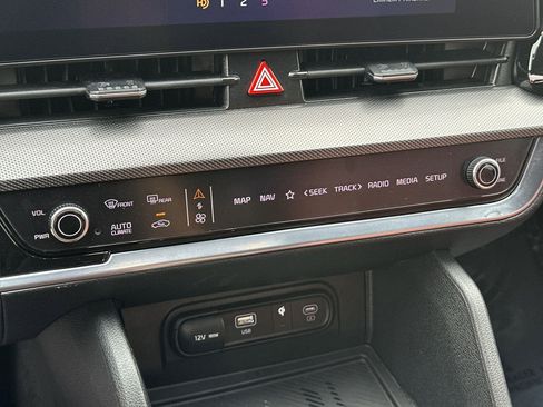 Certified 2024 Kia Sportage SX FWD image 16
