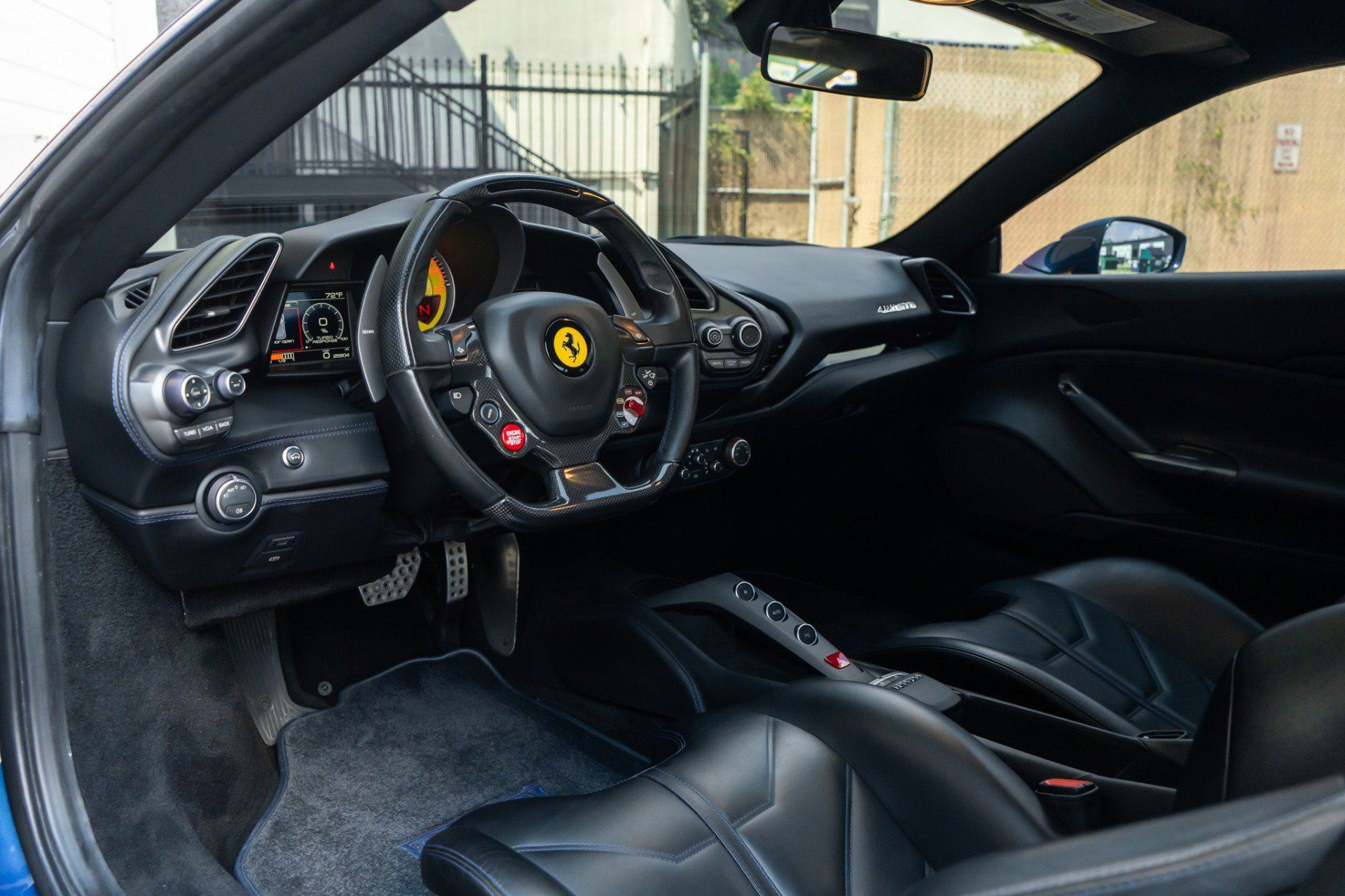 Used 2018 Ferrari 488 GTB RWD image 5
