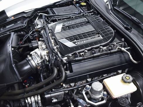 Used 2016 Chevrolet Corvette Z06 w/ 2LZ Preferred Equipment Group image 30