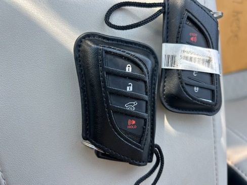 Used 2024 Lexus RX 350 w/ Convenience Package image 26