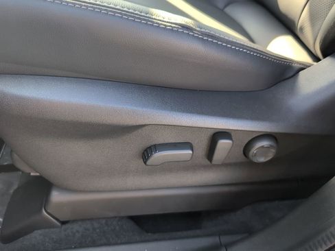 Used 2025 Subaru Ascent Limited image 24