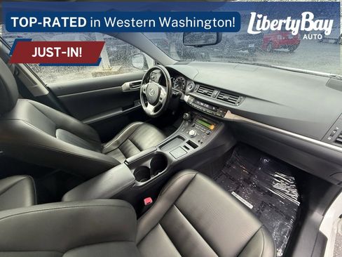 Used 2013 Lexus CT 200h image 11