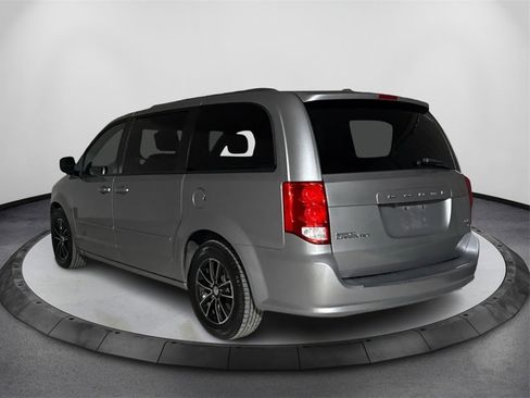 Used 2017 Dodge Grand Caravan GT image 7