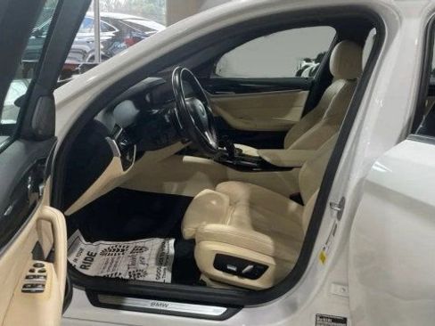 Used 2023 BMW 530i 530i image 10