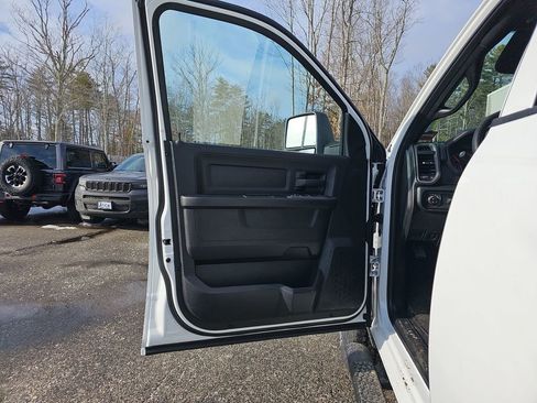 New 2026 RAM 3500 Tradesman AWD/4WD image 11