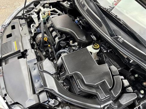 Used 2020 Nissan Rogue Sport SV image 24