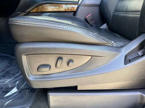 Used 2015 GMC Yukon Denali image 10