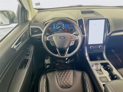 Used 2024 Ford Edge Titanium image 20