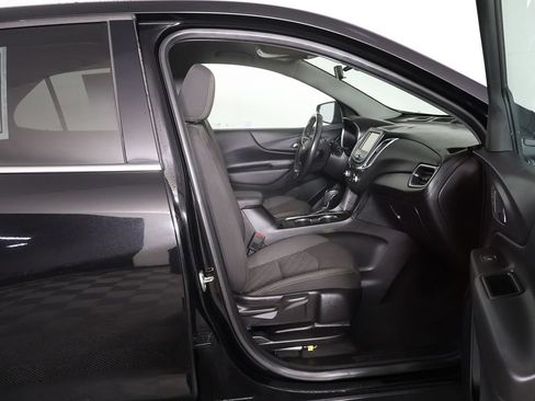 Used 2019 Chevrolet Equinox LT w/ LPO, Cargo Package FWD image 28