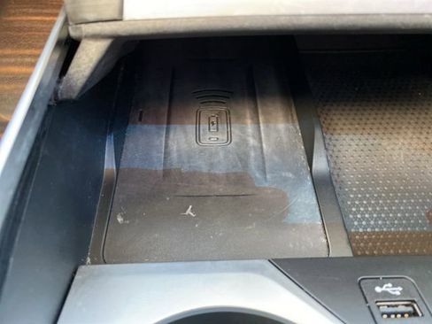 Used 2020 BMW X7 xDrive40i w/ Premium Package image 11