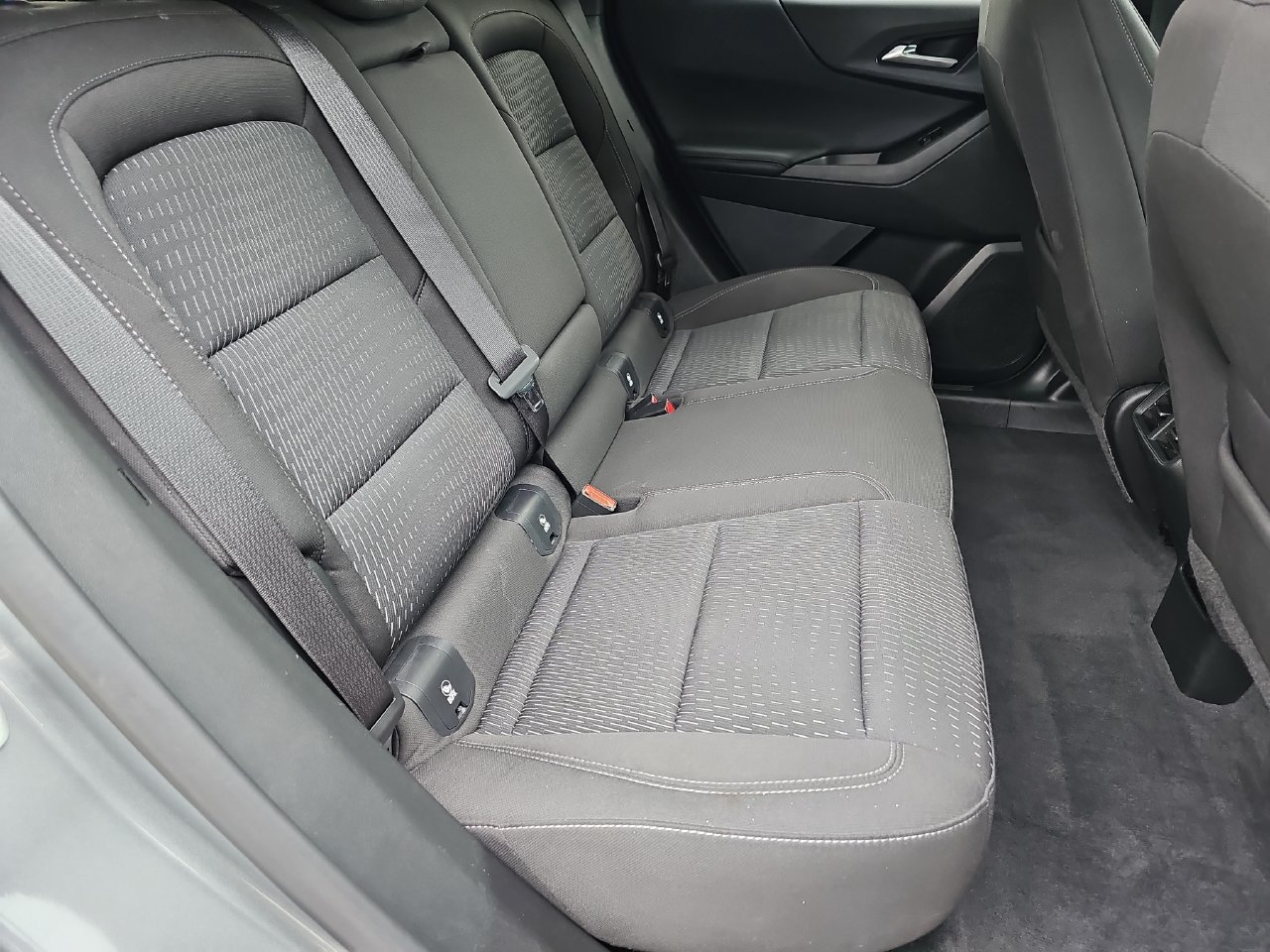 Used 2025 Chevrolet Equinox LT FWD image 18
