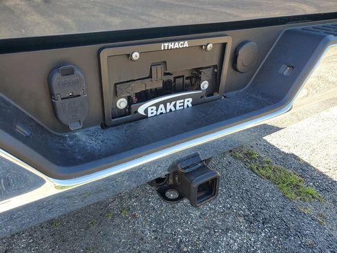 Used 2024 Chevrolet Silverado 1500 LT AWD/4WD image 31