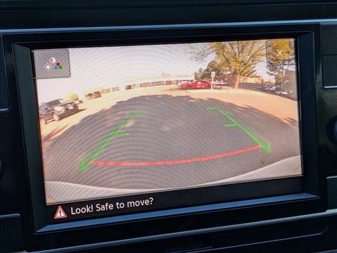 Used 2019 Volkswagen Golf Alltrack S image 14