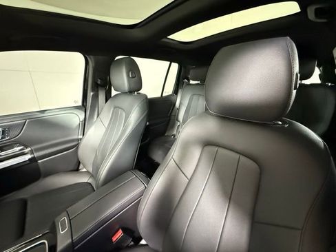 Used 2024 Mercedes-Benz EQB 250+ image 12