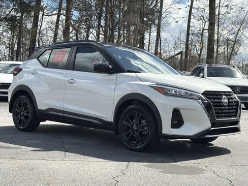 Certified 2024 Nissan Kicks SR w/ SR Premium Package image 2