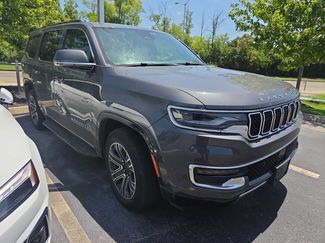 Used 2022 Jeep Wagoneer Series III w/ Flexible Seating Group AWD/4WD video 1