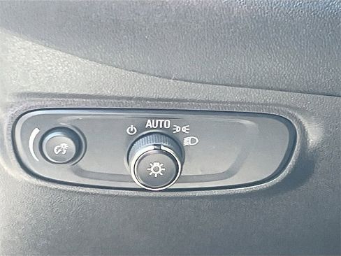 Used 2024 Chevrolet Equinox RS image 10