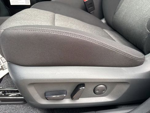 New 2026 Nissan Rogue SV image 10