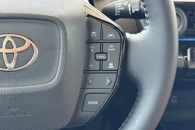 New 2027 Toyota Prius FWD image 28