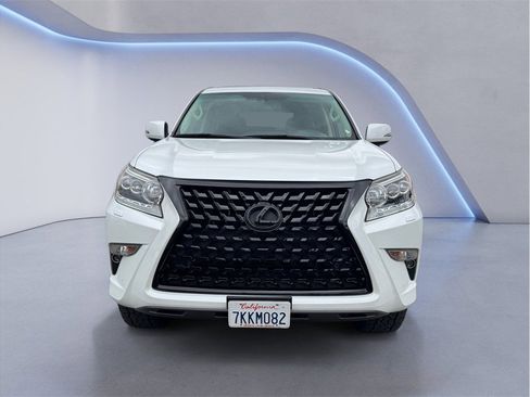 Used 2015 Lexus GX 460 w/ Premium Package AWD/4WD image 2