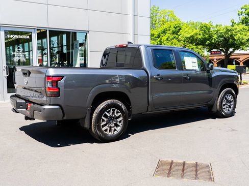 New 2026 Nissan Frontier SV w/ Tow Package AWD/4WD image 6