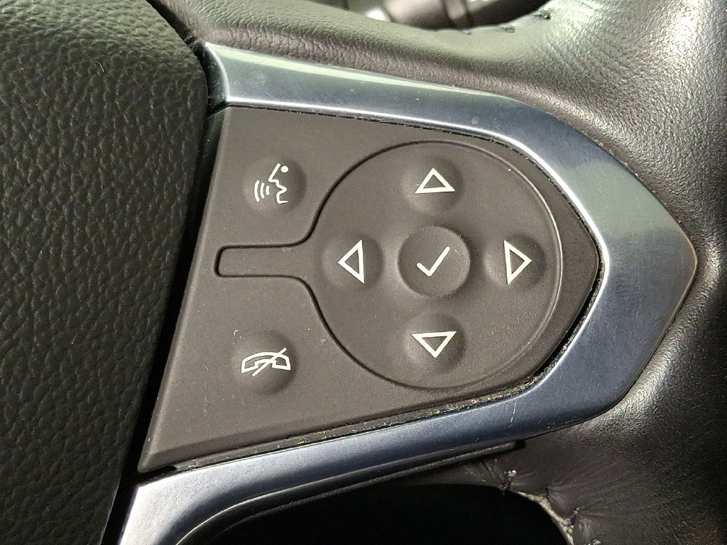 Used 2022 Chevrolet Traverse High Country w/ LPO, Floor Liner Package AWD/4WD image 23