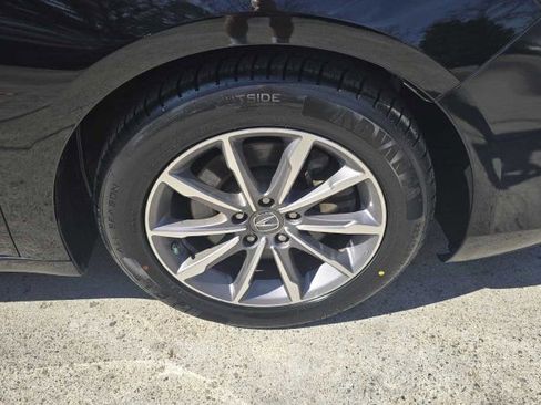 Used 2018 Acura TLX w/ Technology Package image 13