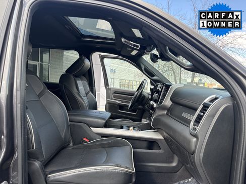 Used 2020 RAM 3500 Laramie w/ Night Edition image 27