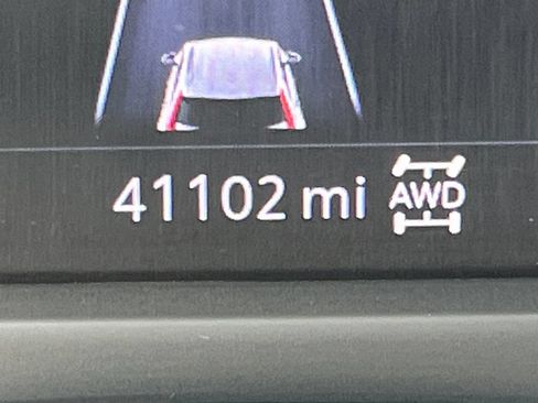 Certified 2023 Cadillac XT4 Premium Luxury w/ Cold Weather Package AWD/4WD image 6