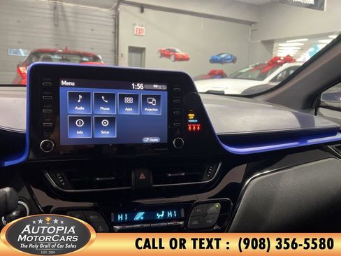 Used 2020 Toyota C-HR XLE image 25