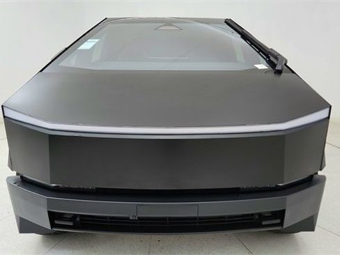 Used 2024 Tesla Cybertruck AWD Crew Cab image 2