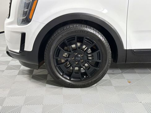 Used 2021 Kia Telluride SX w/ SX Prestige Package image 12