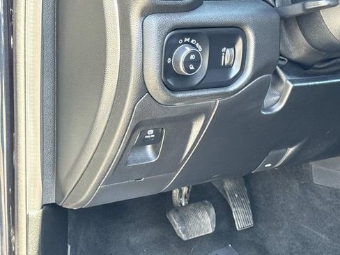 Used 2021 RAM 1500 Big Horn image 29