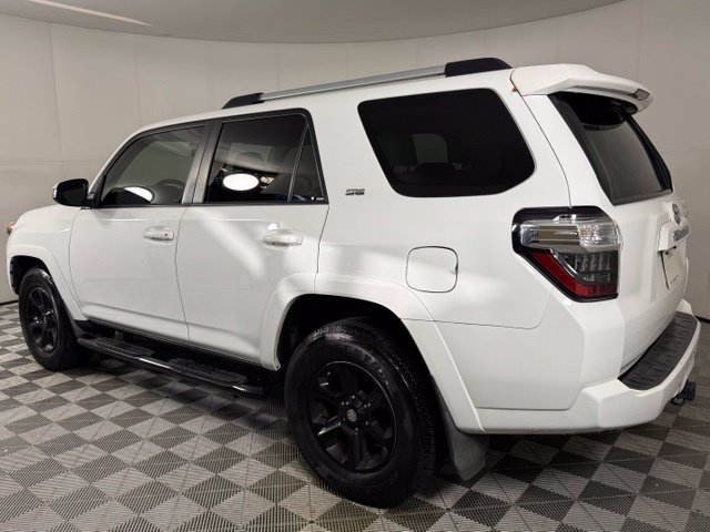 Used 2021 Toyota 4Runner SR5 RWD image 4