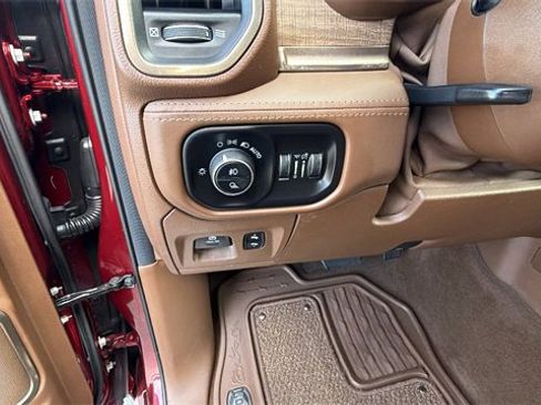 Used 2020 RAM 1500 Limited image 31