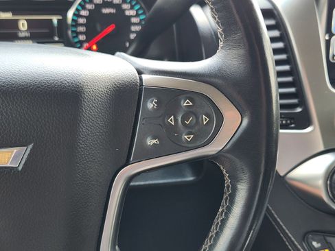 Used 2015 Chevrolet Suburban LTZ AWD/4WD image 32