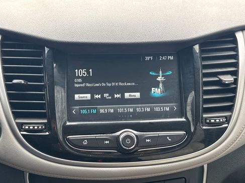 Used 2017 Chevrolet Trax LT w/ LT Convenience Package image 19