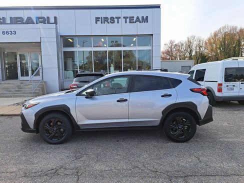 Certified 2024 Subaru Crosstrek 2.0i image 3