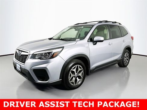 Used 2020 Subaru Forester Premium image 3