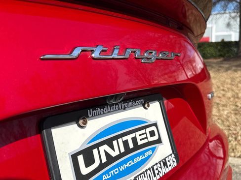 Used 2019 Kia Stinger BASE image 9