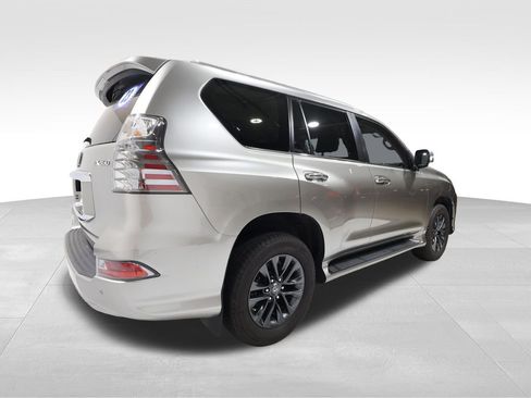Used 2023 Lexus GX 460 Premium w/ Premium Plus Package image 4